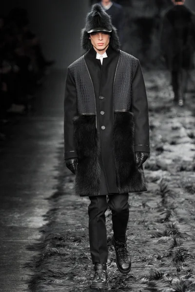 Look 38